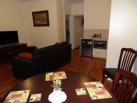 Hahndorf Oak Tree Cottages - Hotel Gold Coast 6