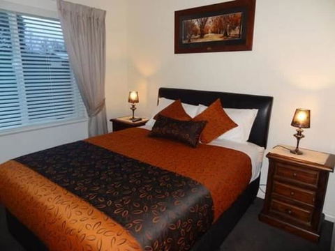 Hahndorf Oak Tree Cottages - Hotel Gold Coast 2