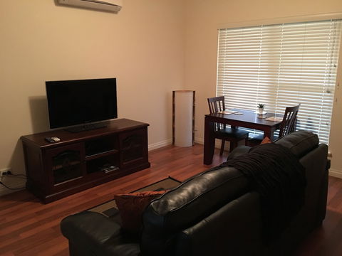 Hahndorf Oak Tree Cottages - Hotel Gold Coast 5