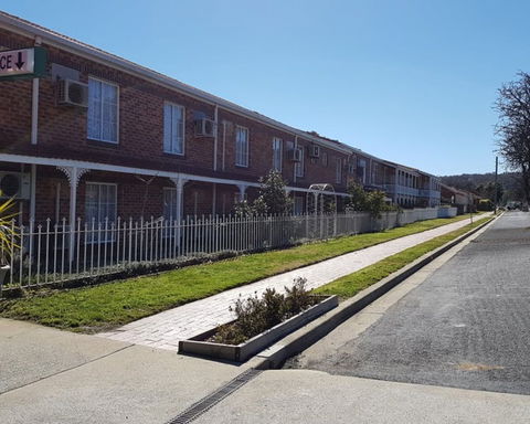 Golden Age Motor Inn Queanbeyan - Hotel Gold Coast 4