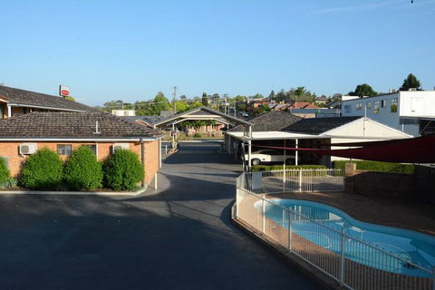 Ben Chifley Motor Inn - Hotel Gold Coast 2