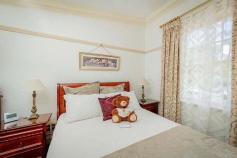 Cobb & Co Court Boutique Hotel - Hotel Gold Coast 1