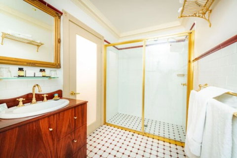 Cobb & Co Court Boutique Hotel - Hotel Gold Coast 6