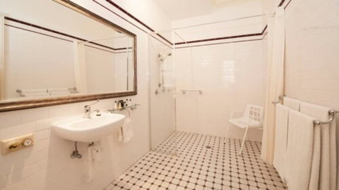 Cobb & Co Court Boutique Hotel - Hotel Gold Coast 5