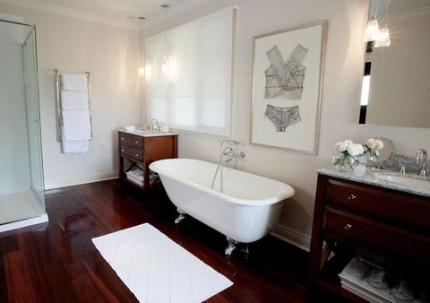Laurelville - Hotel Gold Coast 3