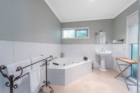 Amelina Cottages - Hotel Gold Coast 2