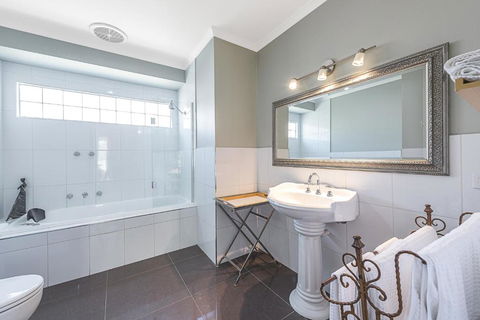 Amelina Cottages - Hotel Gold Coast 6