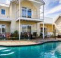 Seaside Spa Retreat - Hotel Gold Coast