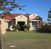 Port Bouvard Beach Holiday Home Mandurah - Hotel Gold Coast