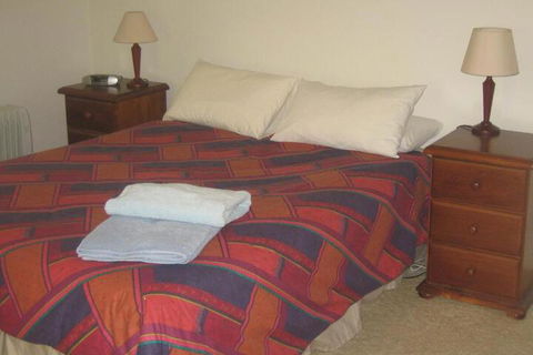 Pinkerton Hill Naracoorte - Hotel Gold Coast 2