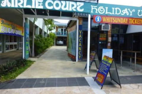 Airlie Court Units - Hotel Gold Coast 3