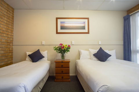 Acacia Motor Inn - Hotel Gold Coast 3