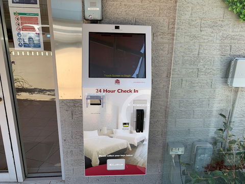 Crest Motor Inn - Hotel Gold Coast 0