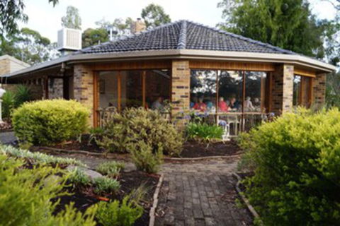 Magdala Motor Lodge & Lakeside Restaurant - Hotel Gold Coast 0
