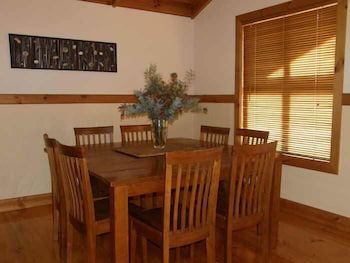 Beachport Retreat Holiday House - Hotel Gold Coast 5