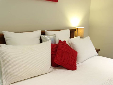 Westend Apartment At The Beach - Hotel Gold Coast 2