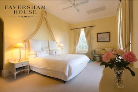 Faversham House - Hotel Gold Coast 1