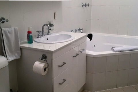 Arundel's Boutique Accommodation - Hotel Gold Coast 4