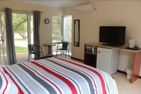 Avocados Accommodation - Hotel Gold Coast 7