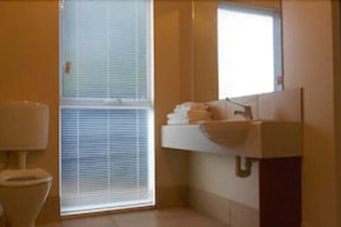 Avocados Accommodation - Hotel Gold Coast 3