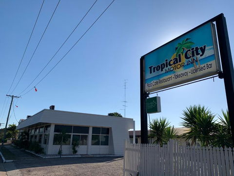 Tropical City Motor Inn - Hotel Gold Coast 2