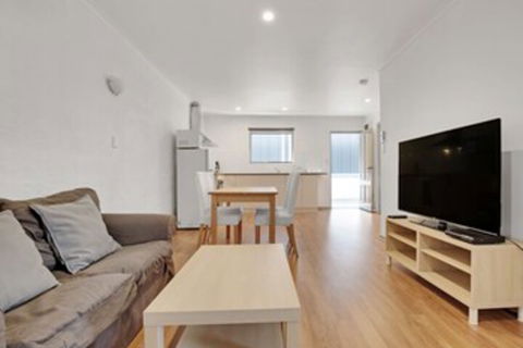 Adelaide Holiday Homes - Hotel Gold Coast 0