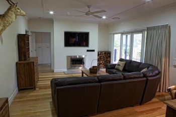 G.g's By The River - Hotel Gold Coast 6