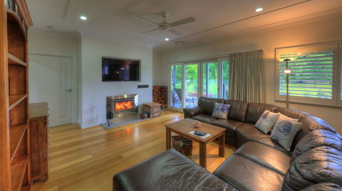 G.g's By The River - Hotel Gold Coast 3