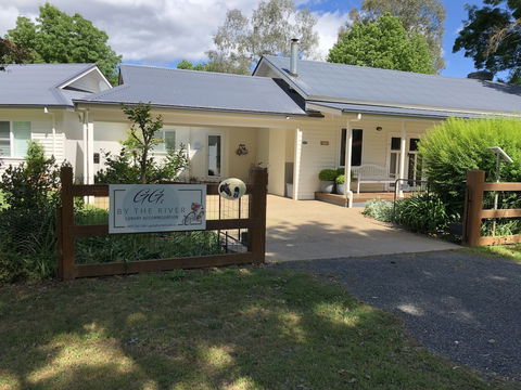 G.g's By The River - Hotel Gold Coast 0