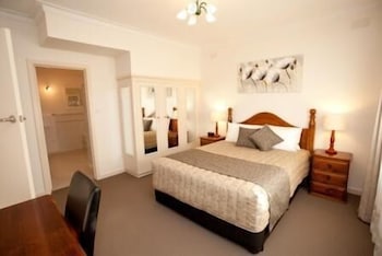 Connells Motel & Serviced Apartments - Hotel Gold Coast 6