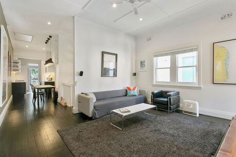 Jacques Avenue - Hotel Gold Coast 5