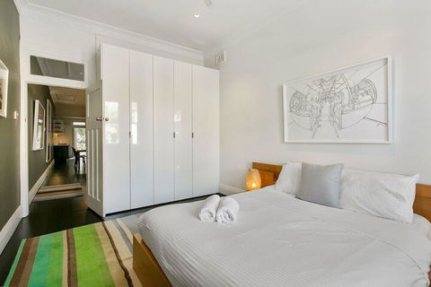 Jacques Avenue - Hotel Gold Coast 2