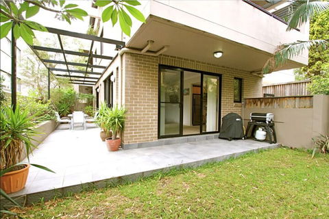 Bondi Beach Garden Apartment - Hotel Gold Coast 5