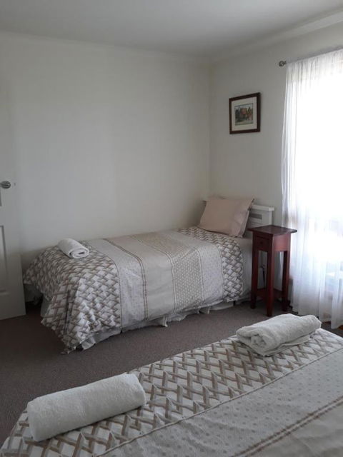 Costa Plenti Southend BnB - Hotel Gold Coast 5