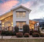 Alpine Snow Angels Retreat Luxurious Snowy Mountains Living - Hotel Gold Coast