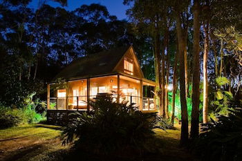 Buddha's Bungalow - Hotel Gold Coast 0