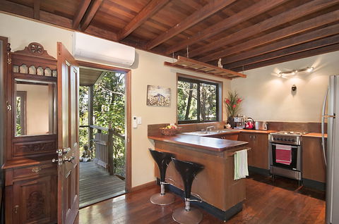 Buddha's Bungalow - Hotel Gold Coast 1