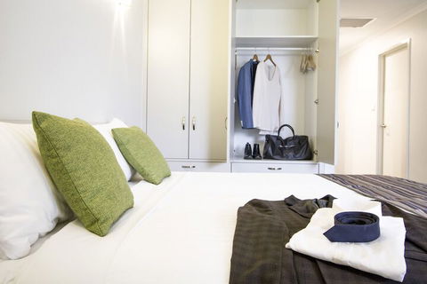Abode Narrabundah - Hotel Gold Coast 2