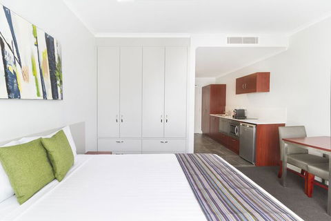 Abode Narrabundah - Hotel Gold Coast 3