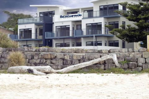 Mollymook Beachfront Executive Apartment - Hotel Gold Coast 7