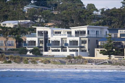 Mollymook Beachfront Executive Apartment - Hotel Gold Coast 5