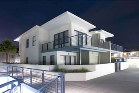 Mollymook Beachfront Executive Apartment - Hotel Gold Coast 1