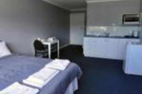 Bribie Island Square - Hotel Gold Coast 0