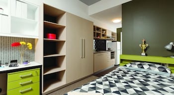 Abercrombie Student Accommodation - Hotel Gold Coast 2
