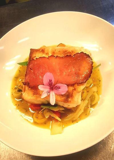NINE 50 Restaurant & Bar - Hotel Gold Coast 2
