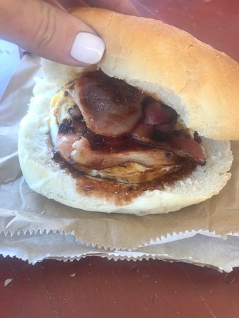 Avenel Cafe - Hotel Gold Coast 0