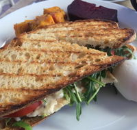 Albion Lane Cafe - Hotel Gold Coast