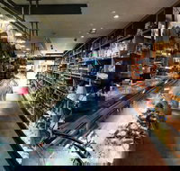 Arena's Deli Cafe e Cucina - Hotel Gold Coast
