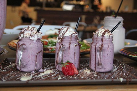 L&K Espresso - Hotel Gold Coast 0