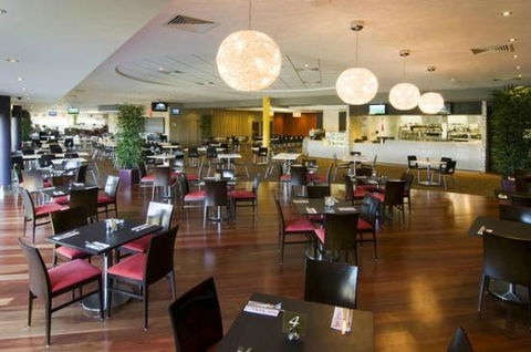 Sea Salt Restaurant - Hotel Gold Coast 0